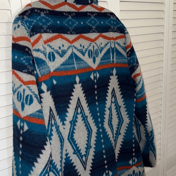 Ariat Blue and Gray Patterned Coat 36” length 21” p2p - Picture 6 of 6